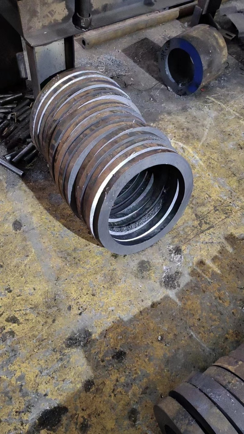 东阿东阿东阿30CrMo无缝钢管切割